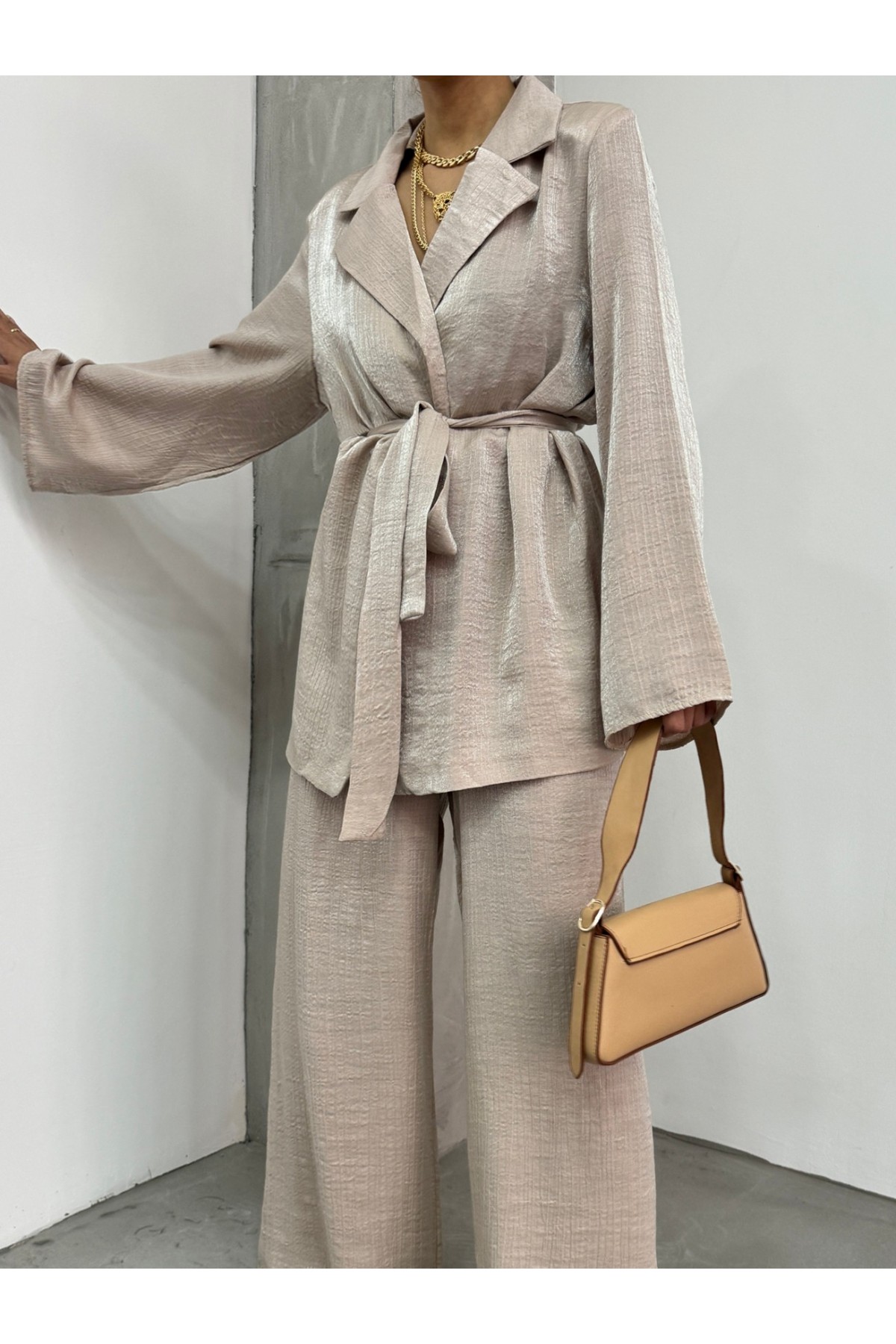Top Buttoned Trouser Jacket Jersey Set - Beige