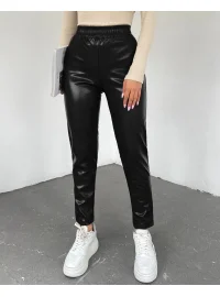 Siyah