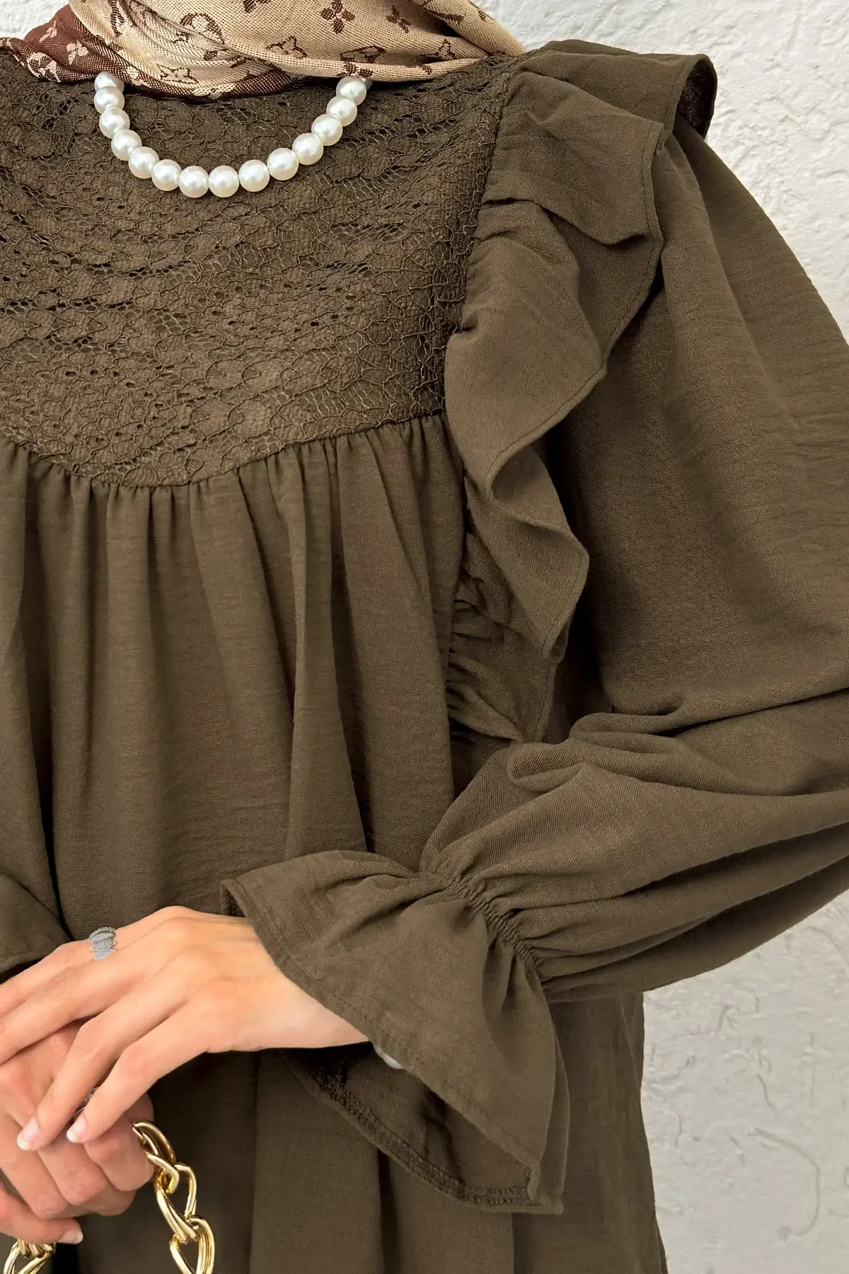 Omuz Fırfırlı Robası Dantel İşlemeli Keten Tunik      -Kahve